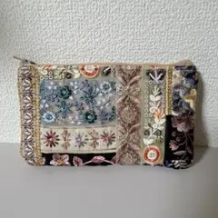 ハンドメイド フラットポーチ インド刺繍リボン使用
