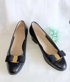 最終お値下げ！新品未使用☆Ferragamo☆リボンが素敵なフラットシューズ shinfulife-otherlife_sfmf01