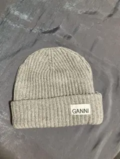 GANNI 】グレー ニット帽 Mサイズ - メルカリ