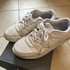 NIKE ホワイト スニーカー