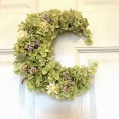 アナベルのふんわり三日月リース　紫陽花のナチュラルリースのサムネイル