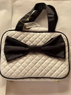 CECIL McBEE リボン付きポーチ