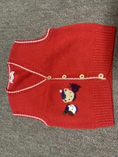 Fami Lia ベビーベスト 90 レッド 雪だるま刺繍