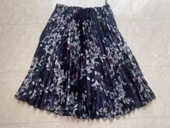 【TO BE CHIC】花柄プリーツスカート42のサムネイル