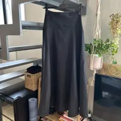 ブラック フレアロングスカート