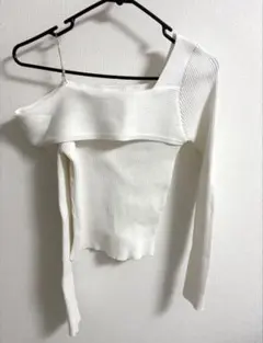 【SHEIN】オフショルダーリブ編みホワイトトップス Sサイズ