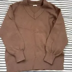 GUブラウン Vネック ニット 長袖