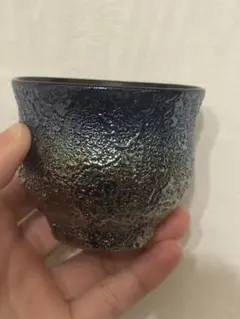 黒と青のグラデーション陶器