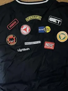 ブラック ナイロンジャケット パッチ付き