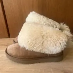 ugg ブラウン ムートンブーツ 星型チャーム付き　ギャル