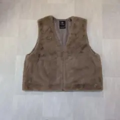 【冬物SALE！！】カジュアル　ベスト　フェイクファー 毛長　ショート丈