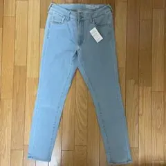 【新品、AMERICAN HOLIC】ストレッチジーンズ　ライトブルー　XLのサムネイル