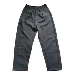 GU ダークグレー プリーツ付き スラックス