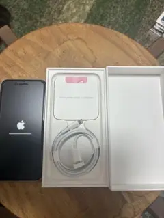 iPhone SE 第2世代 64GB ホワイト 84%