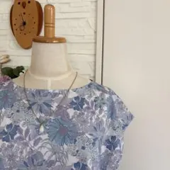 極美品 アマカ ブラウス 花柄 リバティ LIBERTY オーガストローズ 44
