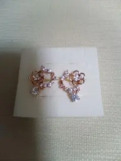 ストーンマーケット　ピアス　ピンクゴールド　フラワー　花　新品未使用