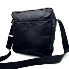 【極美品✨】プラダ　ショルダーバッグ　クロスボディ　三角ロゴ ナイロン×レザー