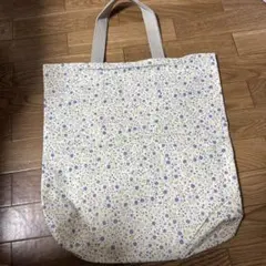 爽やかな小花柄 軽い裏地付き トート 内側2個ポケット ジッパー付き 新品