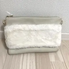 ホワイト フェイクファー クラッチバッグ
