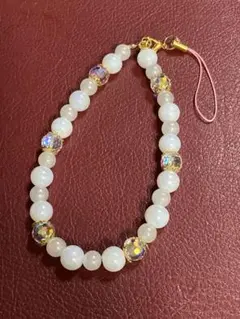 ビーズストラップ ホワイト　ハンドメイド