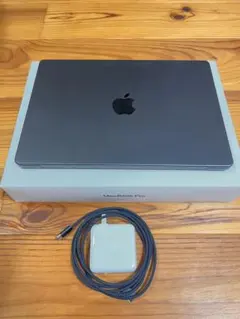 MacBook Pro M3 customメモリ36GB SSD512GB