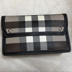 BURBERRYバーバリー チェック柄 クロスボディバッグショルダーバッグ