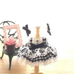 小さいサイズ♡モノトーンの小花とチェックのワンピース♡メルカリ便♪