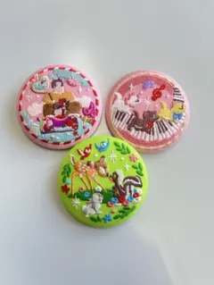 ディズニー　刺繍缶バッジ　第2弾　3個セット