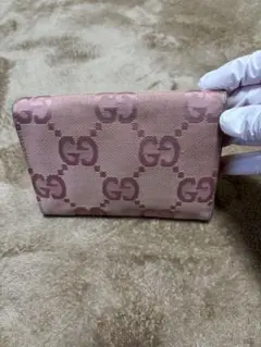 GUCCI 二つ折り財布 ピンク GGロゴ