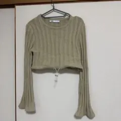 ZARAリブ編みベージュクロップドセーター