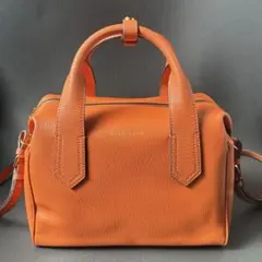 新品CHARLES&KEITH オレンジ ショルダーバッグ ハンドバッグ 大容量