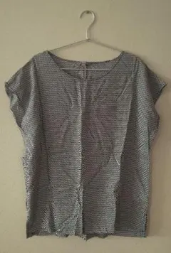 ユニクロ  モノトーン ブラウス M