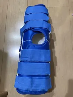 膝用サポーター 青色