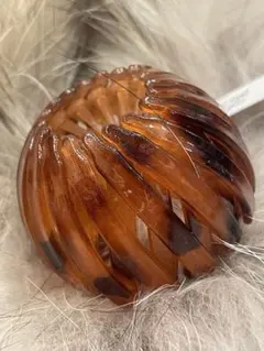 茶色プラスチックヘアクリップ 約5.5cm