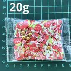 いちごのデコレーションパーツ