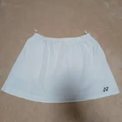 ヨネックス YONEXスコート テニスウェア バドミントン　ホワイト