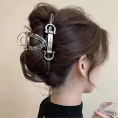 新品 Ferragamo ガンチーニ ヘアアクセ クリップ クリア フェラガモ