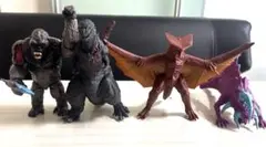 美品‼︎シンゴジラ・スーパーギャオス1995 ・ジャイガー・キングコングのサムネイル