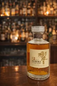響12年　旧ラベル Amazon.co.jp: SUNTORY サントリー ウイスキー 響 12年 旧ラベル