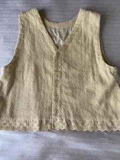 サマンサモスモス　クリーム色 Vネック ベスト