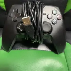有線ゲームコントローラー ブラック