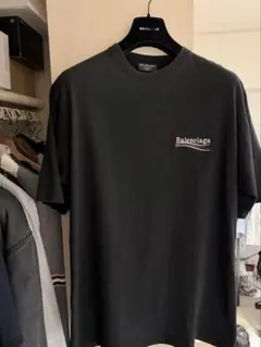 Balenciaga Tシャツのサムネイル