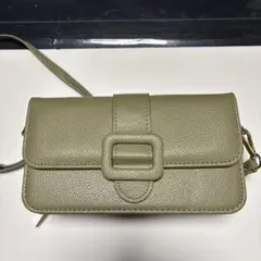 新品　グリーン メッセンジャーバッグ
