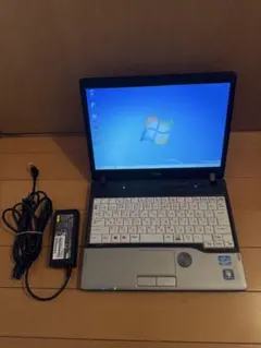 Fujitsu Lifebook windows7ノートPC p772/G