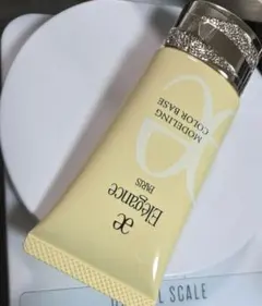 Elégance モデリング カラーベースイエローのサムネイル