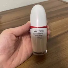 SHISEIDO REVITAL/ESSENCE SKIN GLOW 240