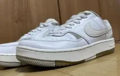 NIKE ウィメンズ ガンマ フォース 103WHT/PHANTM 26.5㎝