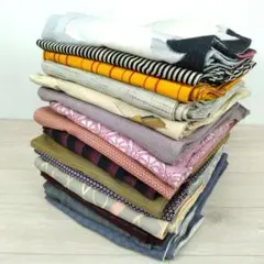 正絹　小紋18枚セット　まとめ売り　リメイク　素材用 2025年最新】リメイク 着物まとめての人気アイテム - メルカリ