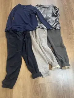 UNIQLO まとめ売り5点　長ズボン3着、カットソー2着　140