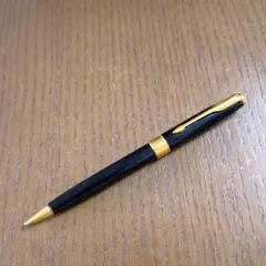 Item thumbnail for item f73ad17e-b5b0-436b-8d40-f52444a605ec